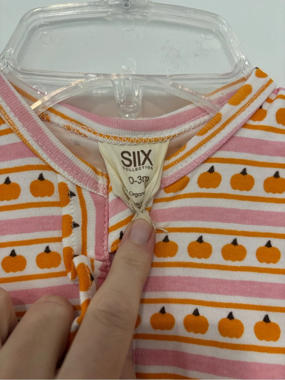 SIIX Collection Fall Pumpkin Ruffled Footie Pajama Size 0-3 months
